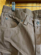 Load image into Gallery viewer, Size 34 Duluth Trading Men's Pants
