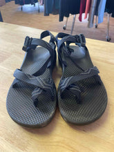 Load image into Gallery viewer, Women's Shoe Size 11 Chaco Black Sandals
