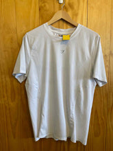 Load image into Gallery viewer, Size M GymShark Men's Short Sleeve Shirt
