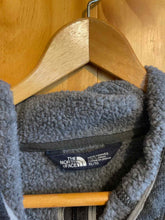 Load image into Gallery viewer, Size XL The North Face Men&#39;s Sweater &amp; Sweatshirt
