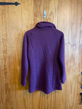 Load image into Gallery viewer, Size Small Storm Creek Purple Women's Sweater &amp; Sweatshirt
