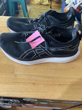 Load image into Gallery viewer, 10.5 Asics Men's Running Shoes
