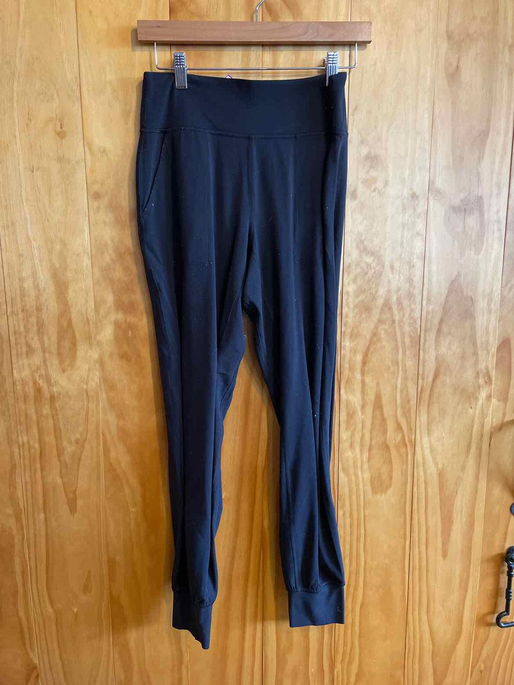 Size 8 Lululemon Black Women's Pants