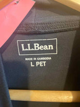 Load image into Gallery viewer, Size Large Petite LL Bean Black Women's Long Sleeve Shirt
