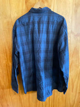 Load image into Gallery viewer, Size 2XL Key Men's Flannel
