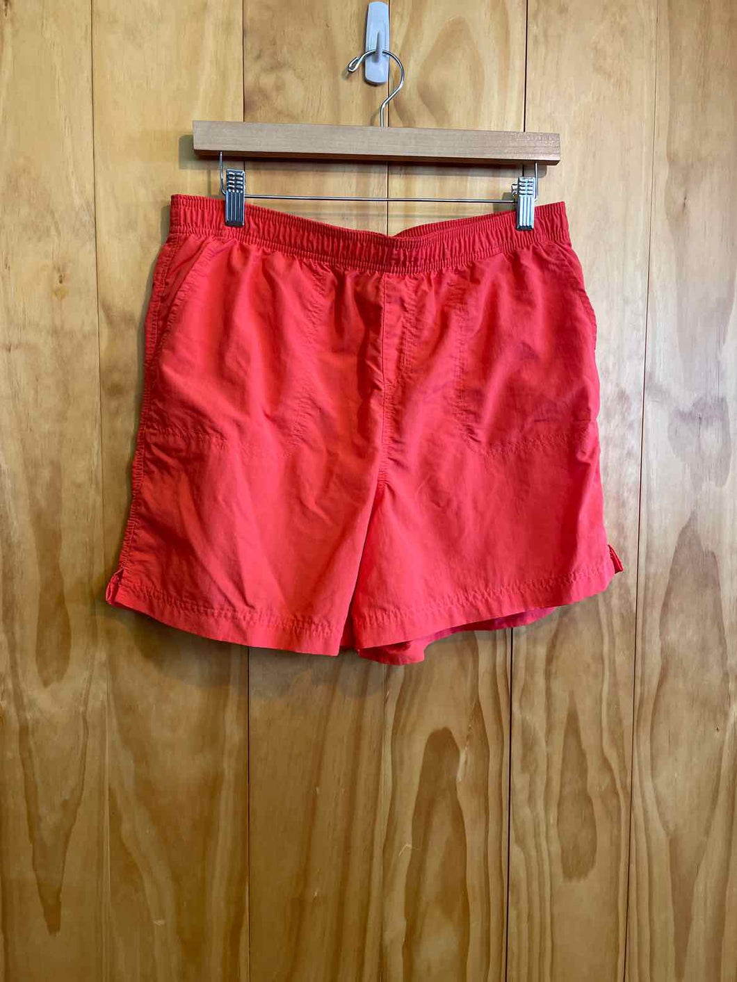 Size Large Columbia Orange Women's Shorts