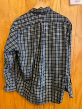 Load image into Gallery viewer, Size M LL Bean Men's Long Sleeve Shirt
