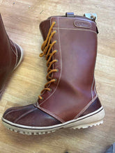 Load image into Gallery viewer, Shoe Size 8 L.L. Bean Tan Women&#39;s Winter Boots
