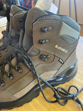 Load image into Gallery viewer, Shoe Size 9.5 Lowa Brown Boots
