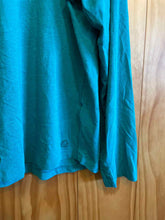 Load image into Gallery viewer, Size XL Tasc Green Women&#39;s Hoodie
