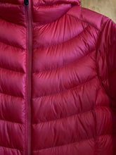 Load image into Gallery viewer, Women Size Medium LL Bean Pink Women's Light Jacket
