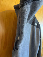 Load image into Gallery viewer, Size XL The North Face Men's Fleece
