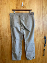 Load image into Gallery viewer, Size 40 Duluth Trading Men&#39;s Pants
