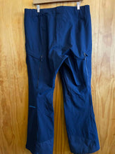 Load image into Gallery viewer, Size Large Patagonia Men's Snow Pants
