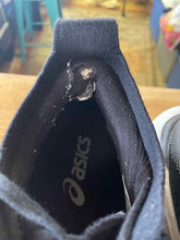 Load image into Gallery viewer, 10.5 Asics Men's Running Shoes
