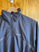 Load image into Gallery viewer, Women Size Small Patagonia Women&#39;s Jacket
