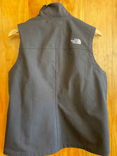 Load image into Gallery viewer, Size Large North Face Black Women's Vest
