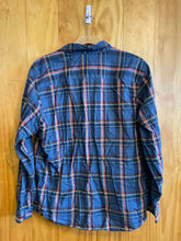 Load image into Gallery viewer, Size XL Mountain Hardwear Men's Flannel
