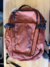 Load image into Gallery viewer, Swiss Tech Backpack
