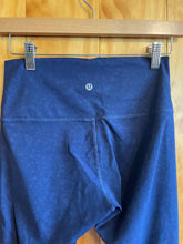 Load image into Gallery viewer, Size 6 Lululemon Navy Women&#39;s Leggings
