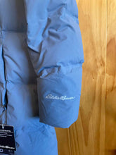 Load image into Gallery viewer, Women Size XL Eddie Bauer Light Blue Women&#39;s Winter Jacket
