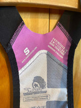 Load image into Gallery viewer, Mens Size Unknown Assos Cycling
