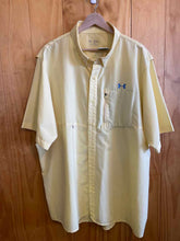 Load image into Gallery viewer, Size XXL Under Armour Men's Short Sleeve Shirt
