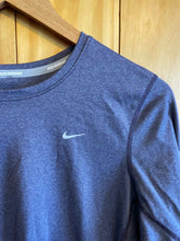 Load image into Gallery viewer, Size XL Nike Purple Women's Long Sleeve Shirt
