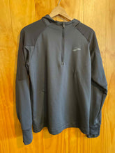 Load image into Gallery viewer, Size Large Brooks Men's Long Sleeve Shirt
