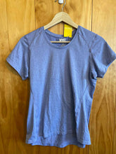 Load image into Gallery viewer, Size M REI Purple Women's Short Sleeve Shirt
