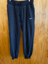Load image into Gallery viewer, Size Large Nike Men's Sweatpants
