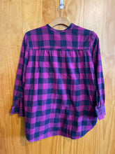 Load image into Gallery viewer, Size Large Lands End Purple Women&#39;s Long Sleeve Shirt
