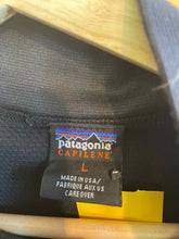 Load image into Gallery viewer, Size Large Patagonia Men's Long Sleeve Shirt
