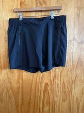 Load image into Gallery viewer, Size L Columbia Black Women's Shorts
