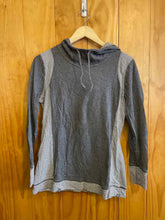 Load image into Gallery viewer, Size L Eddie Bauer Grey Women's Sweater &amp; Sweatshirt
