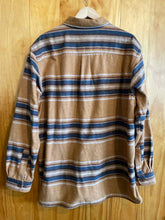 Load image into Gallery viewer, Size XL LL Bean Men's Long Sleeve Shirt
