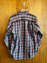 Load image into Gallery viewer, Size Small Duluth Trading Men's Flannel

