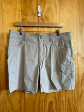 Load image into Gallery viewer, Size Large Eddie Bauer Tan Women&#39;s Shorts
