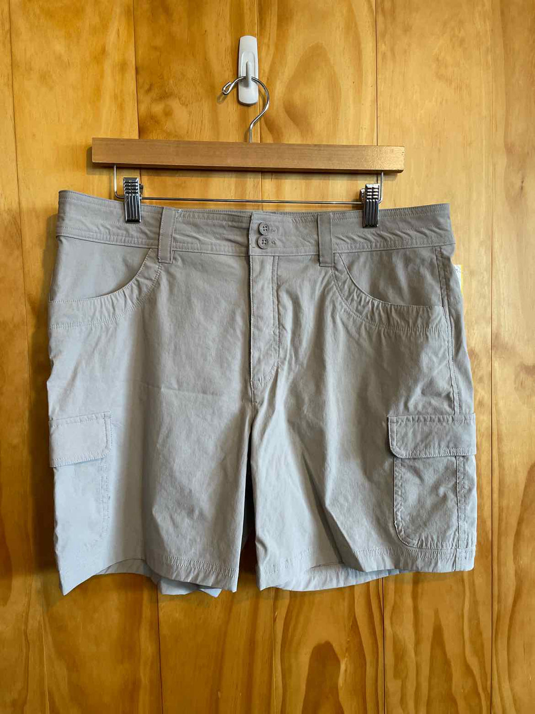 Size Large Eddie Bauer Tan Women's Shorts