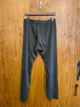 Load image into Gallery viewer, Size Large Terramar Men&#39;s Base Layer Pants
