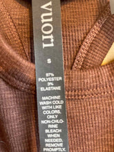 Load image into Gallery viewer, Size S Vuori Terracotta Women's Tank Top
