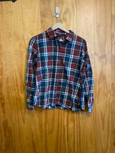 Load image into Gallery viewer, Size Large The North Face Red Women&#39;s Flannel
