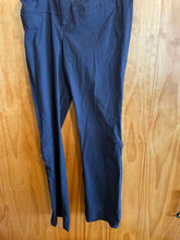 Load image into Gallery viewer, Size 10 Athleta Black Women's Pants

