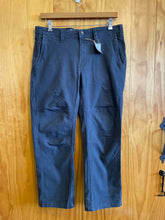 Load image into Gallery viewer, Size 34 Eddie Bauer Men's Pants
