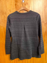 Load image into Gallery viewer, Size M Duluth Trading Co. Men&#39;s Long Sleeve Shirt
