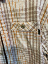 Load image into Gallery viewer, Size L Howler Bros Men's Flannel
