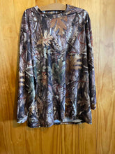 Load image into Gallery viewer, Size XL Badger Men's Long Sleeve Shirt
