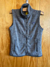 Load image into Gallery viewer, Size XL Patagonia Grey Women's Vest
