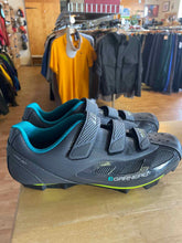 Load image into Gallery viewer, Garneau Womens 11 Cycling Shoes
