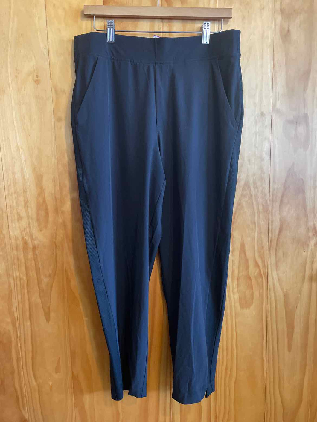 Size 12 Athleta Black Women's Pants